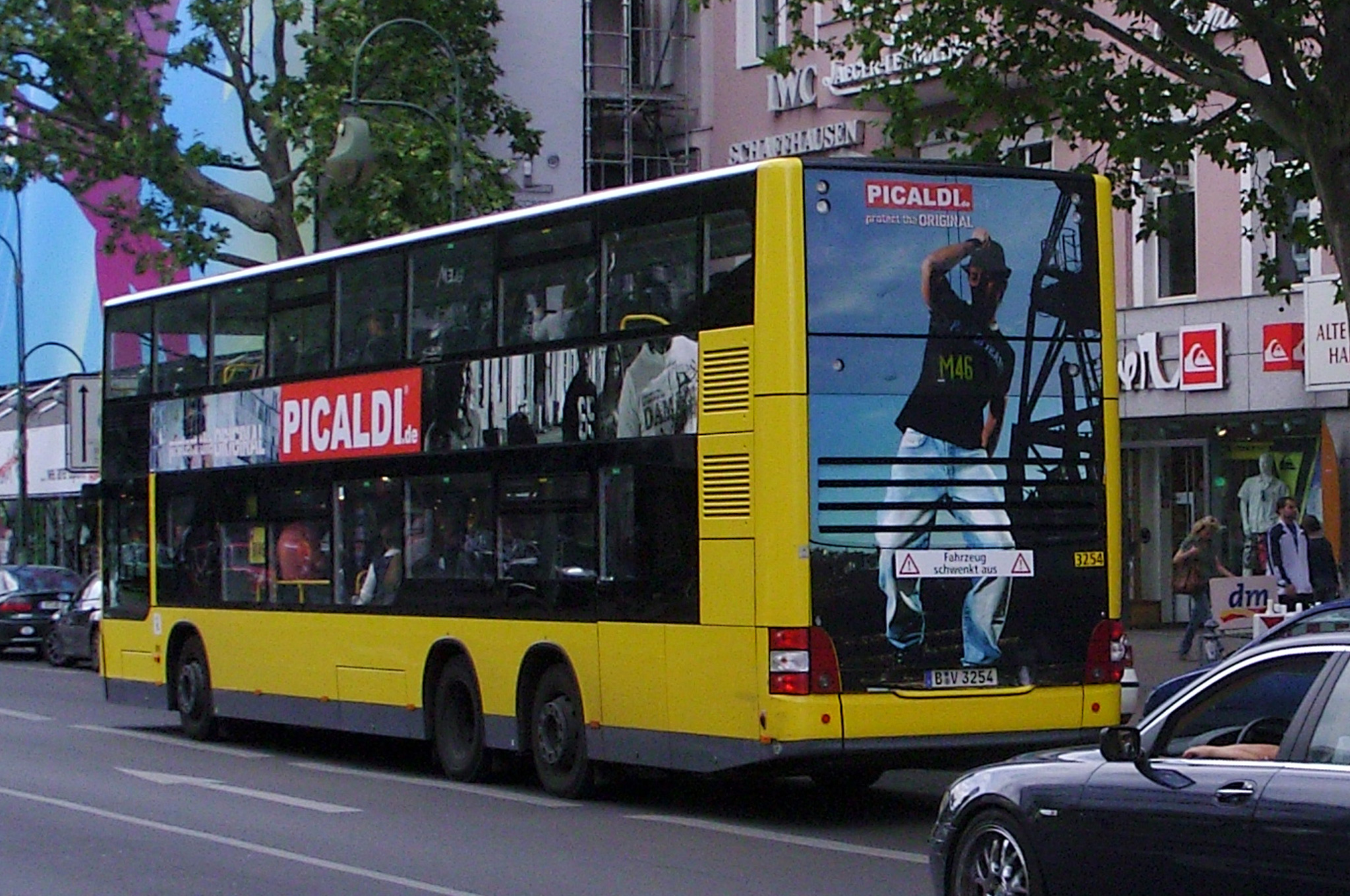 Picaldi Bus Werbung 008